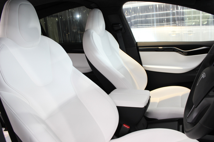 テスラ モデルX パールホワイトマルチコート シートコーティング 運転席