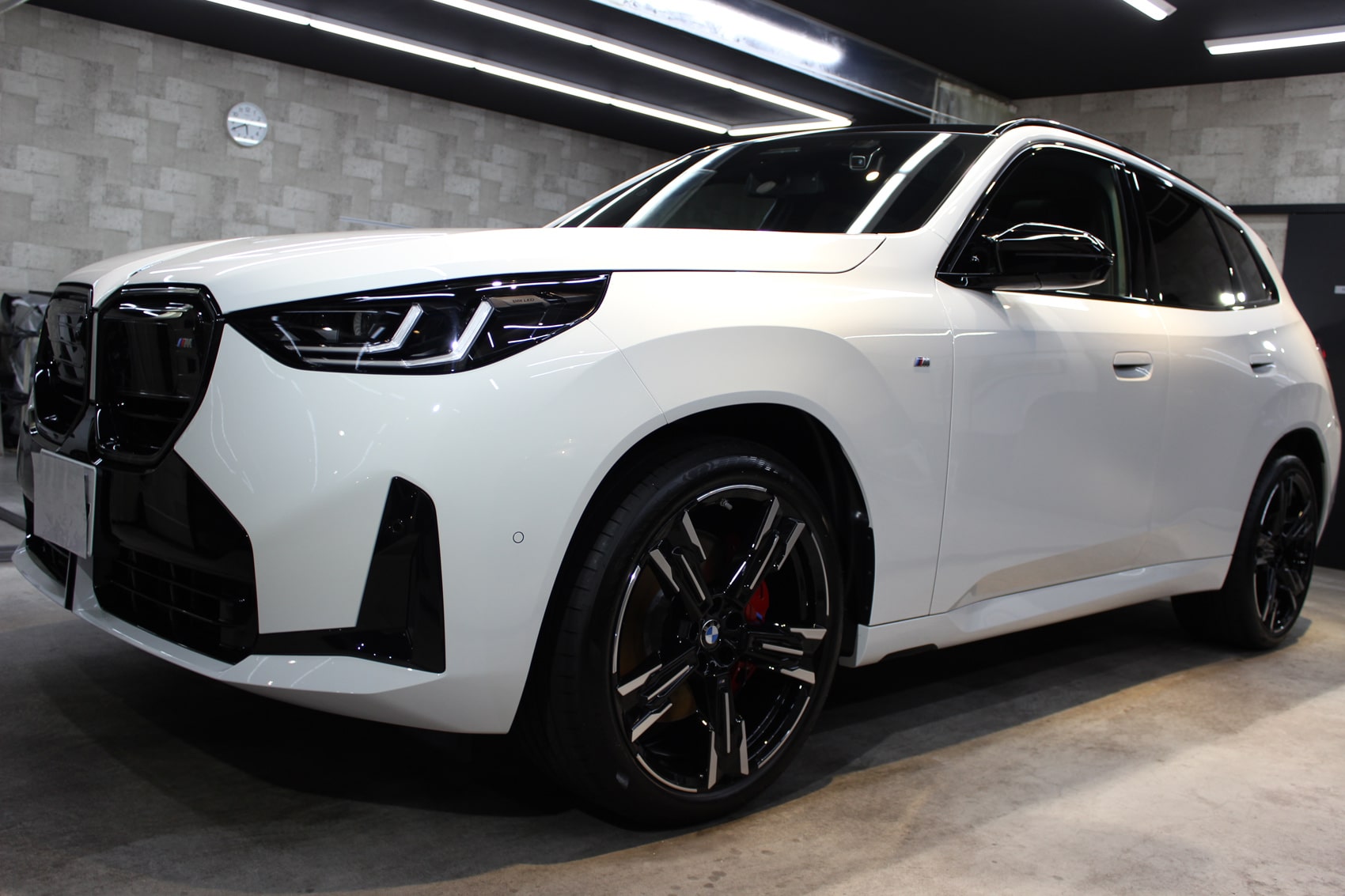 BMW X3 M50 アルピンホワイトIII 左フェンダー