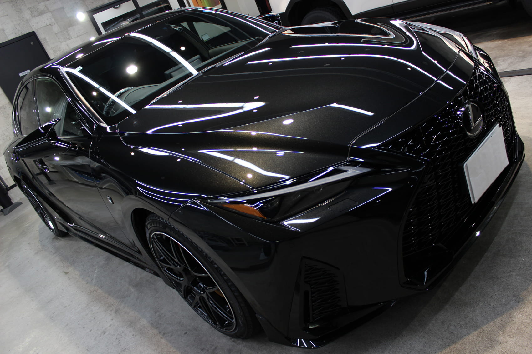 レクサス IS 300h Fスポーツ グラファイトブラックガラスフレーク ボンネット右