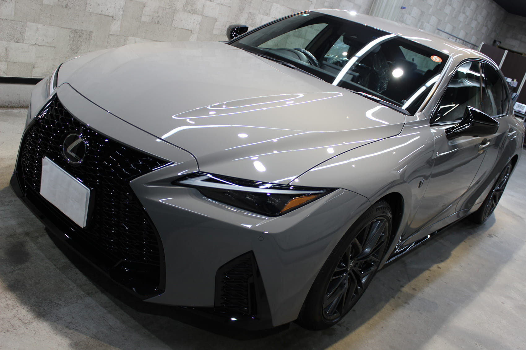 レクサス IS500 チタニウムカーバイドグレー ボンネット左