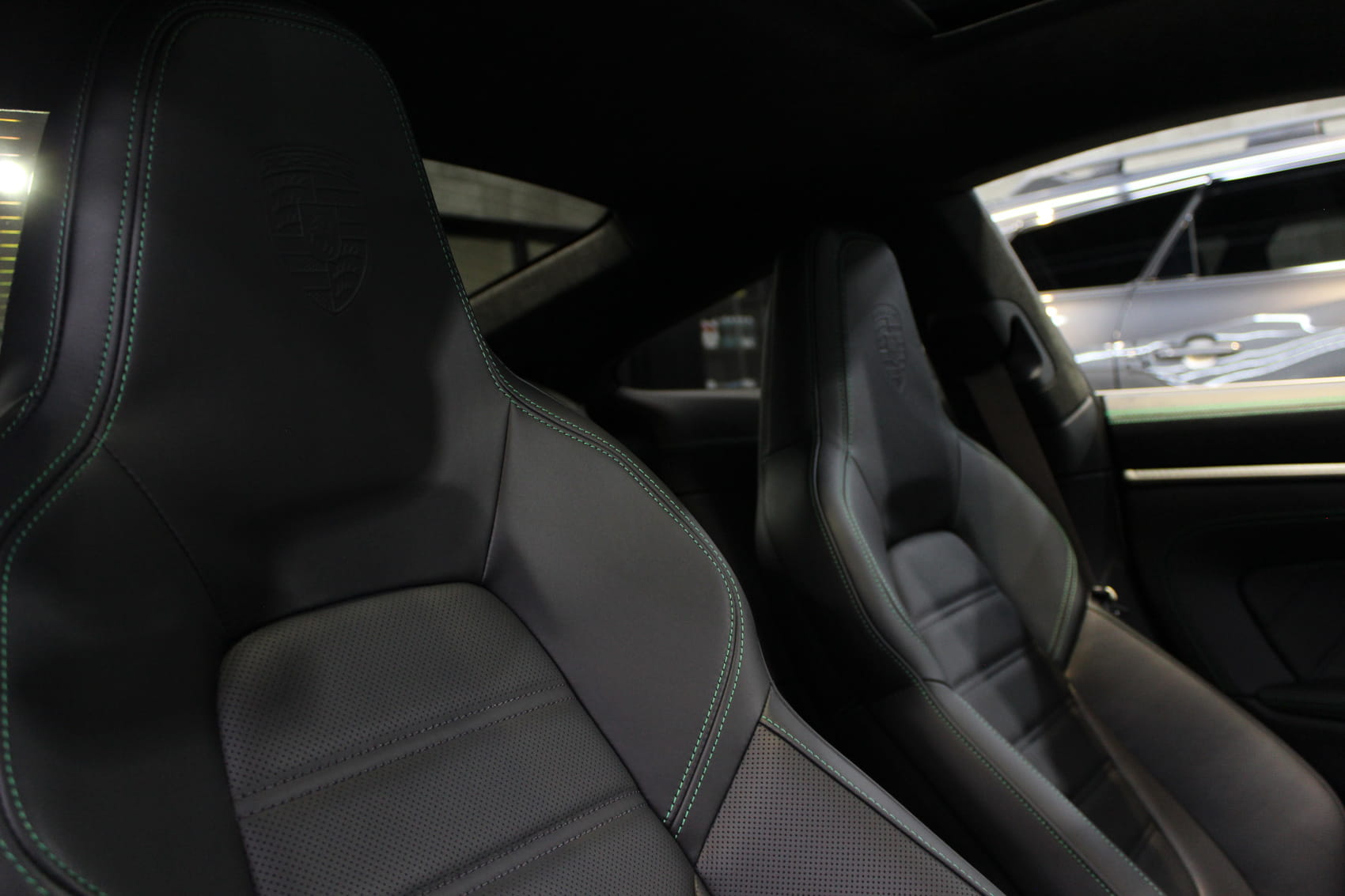 ポルシェ 911ターボS オークグリーンメタリックネオ シートコーティング